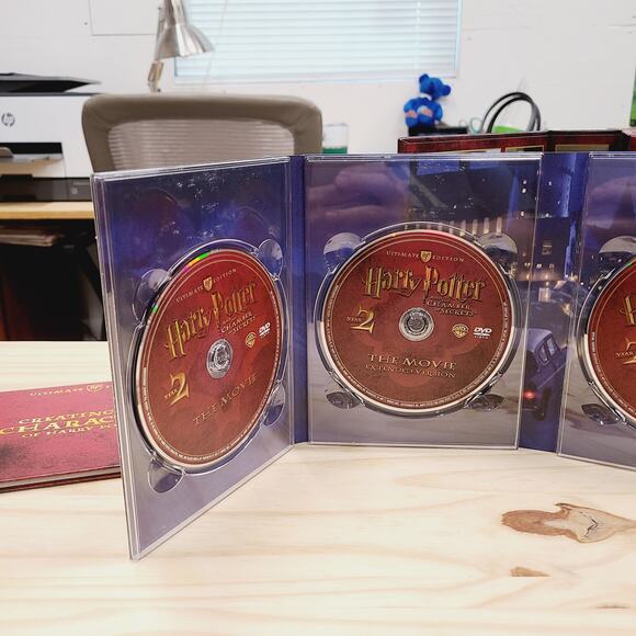 Harry Potter and the Chamber of Secrets (Four-Disc Ultimate Edition) DVD year 2 - Picture 7 of 8